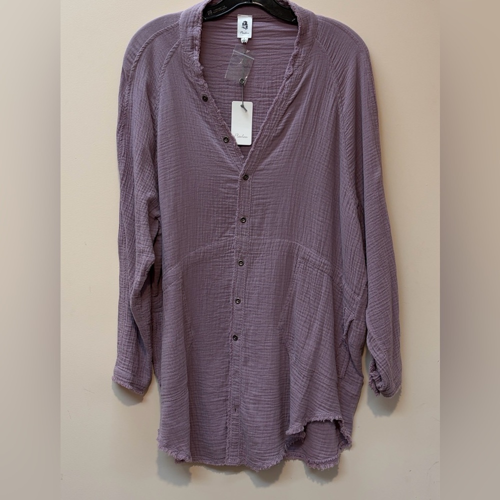 Flawless Top Chic‎ Lavender Button Down Shirt